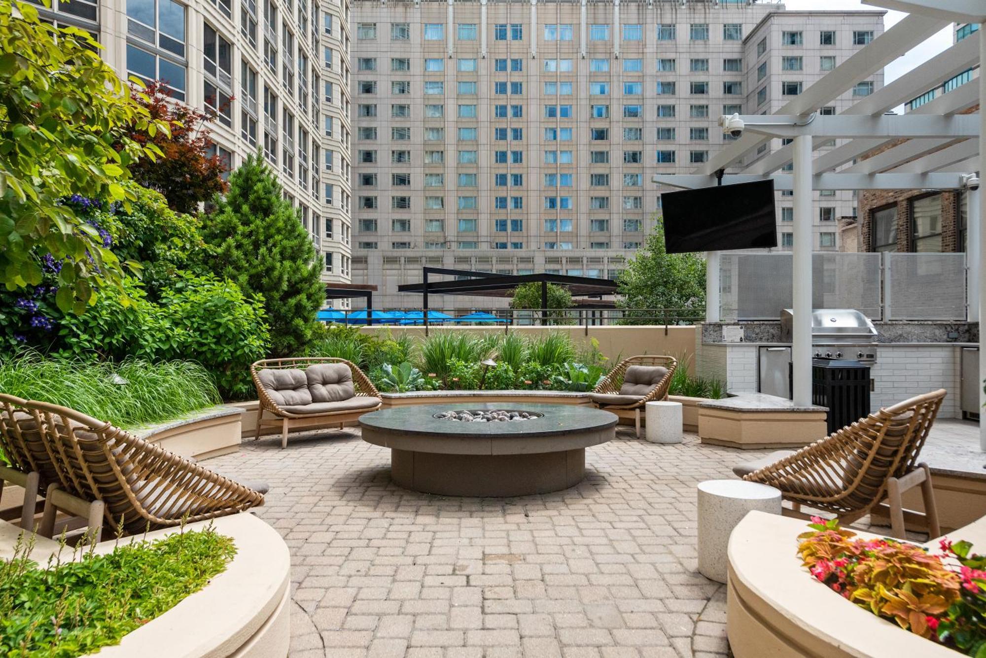 The Bernardin Gold Coast Luxury Apartments Near Magnificent Mile 芝加哥 外观 照片