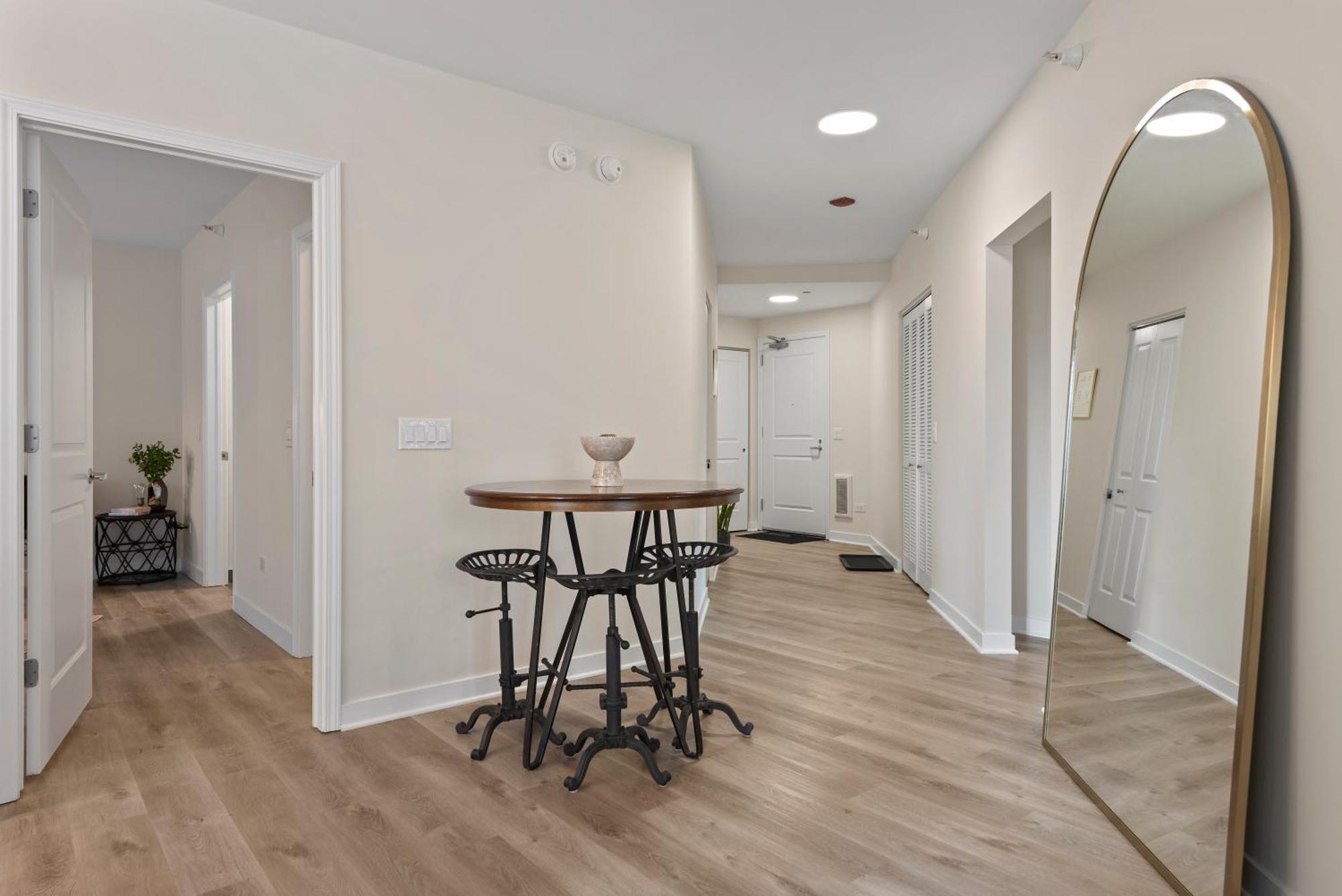 The Bernardin Gold Coast Luxury Apartments Near Magnificent Mile 芝加哥 外观 照片